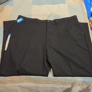 Haggar Cool 18 Pro Pleated Classic Fit Golf Pants Men 46x32 Black Flat Front